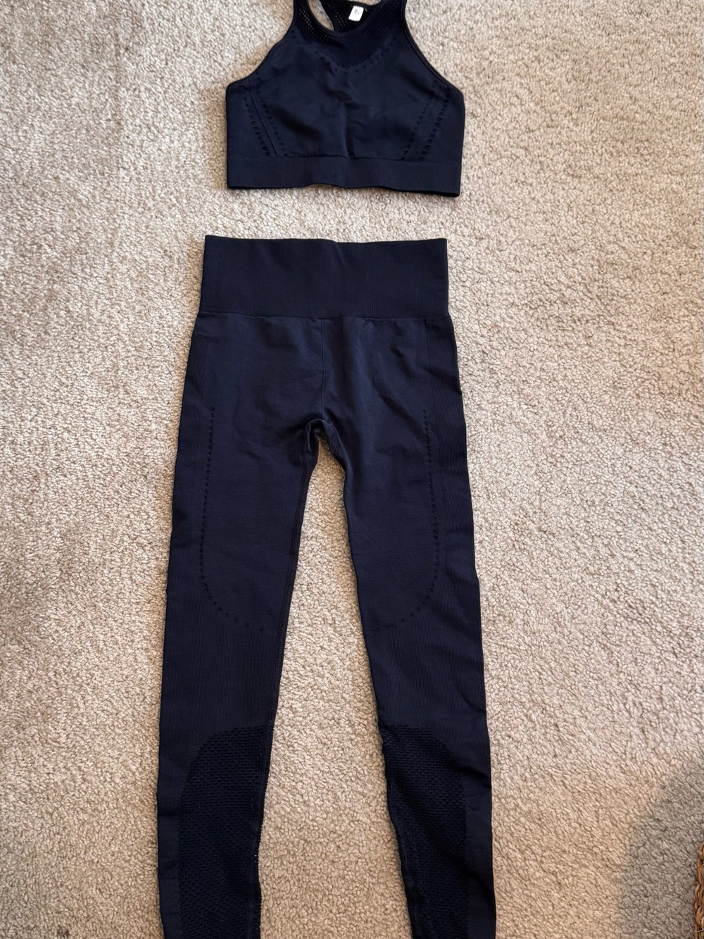 Target Blue High-Waist Women's Performance Leggings and top